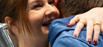 Skøn overraskelse til forårsopvisningen - hyldest til Årets træner i UIF 2026